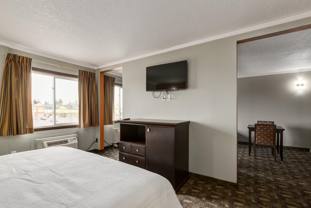 Airport Traveller's Inn YYC Eksteriør bilde