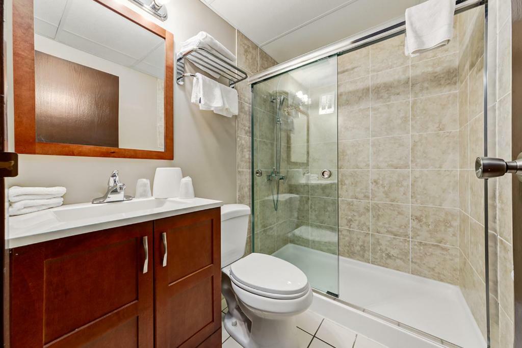 Airport Traveller's Inn YYC Eksteriør bilde