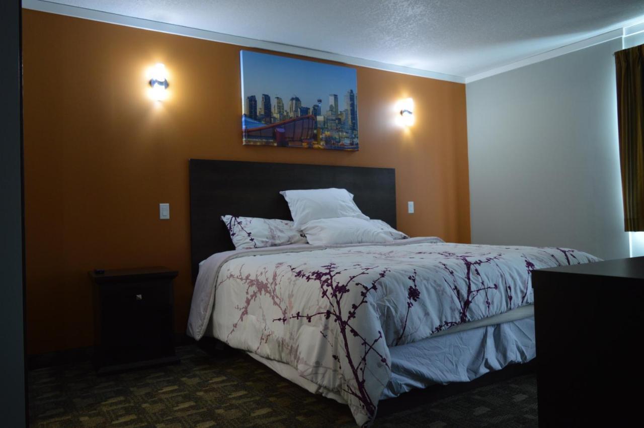 Airport Traveller's Inn YYC Eksteriør bilde